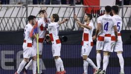 着巨大的内 着巨大的内